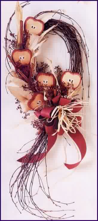 Nature provides an abundance of material for making natural crafts. Photo from Country Woman Magazine 