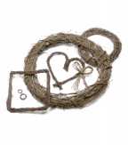  Comfy Country Creations articles about wreath making